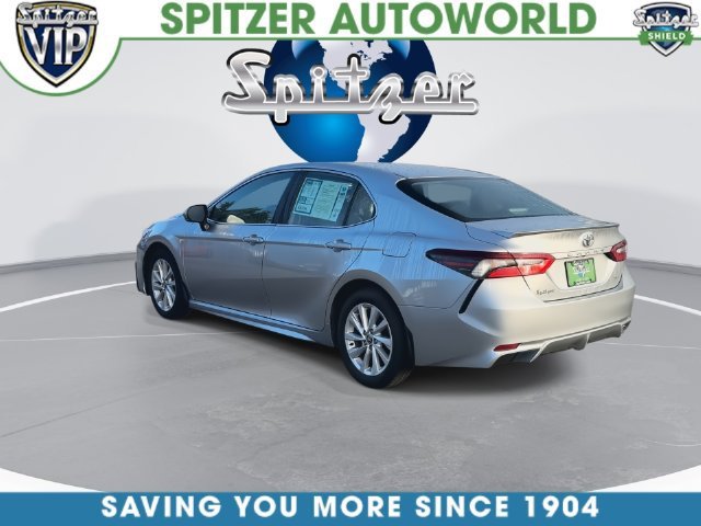 Used 2024  Toyota SE image 12