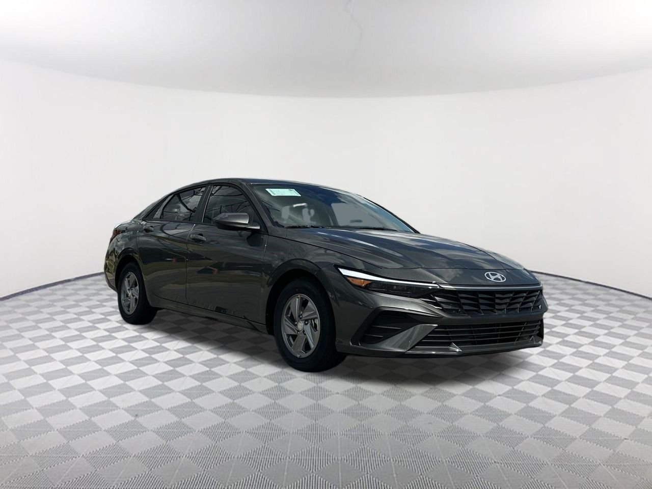 New 2026 Amazon Gray Hyundai SE image 3