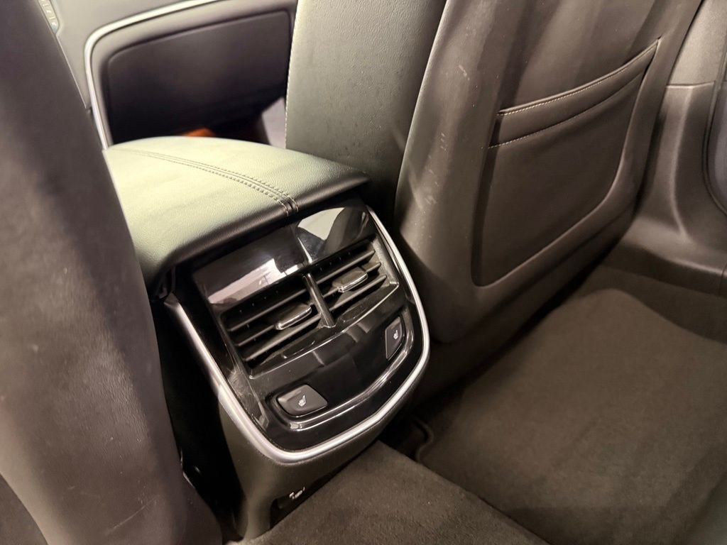 Used 2019 Black Raven Cadillac Luxury image 14