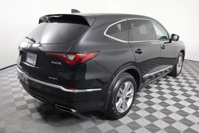 Used 2024  Acura 3.5L image 8