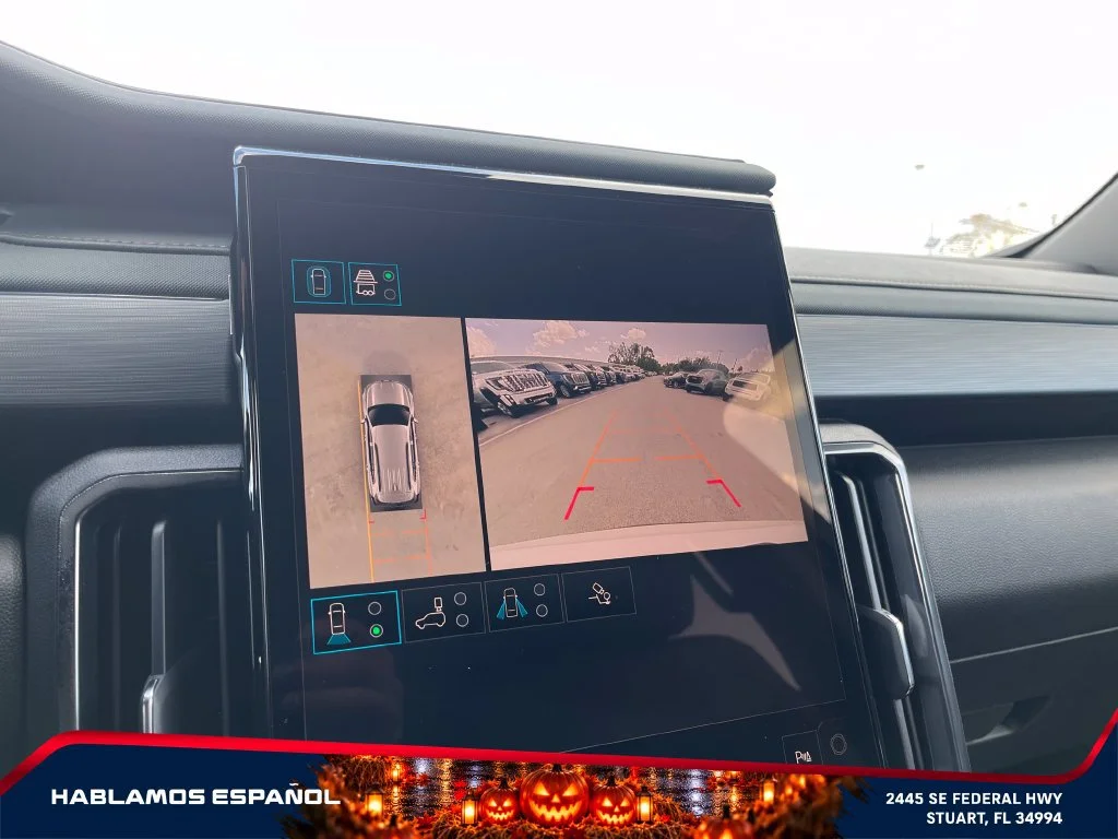 2026 GMC Acadia AT4 - Photo 32