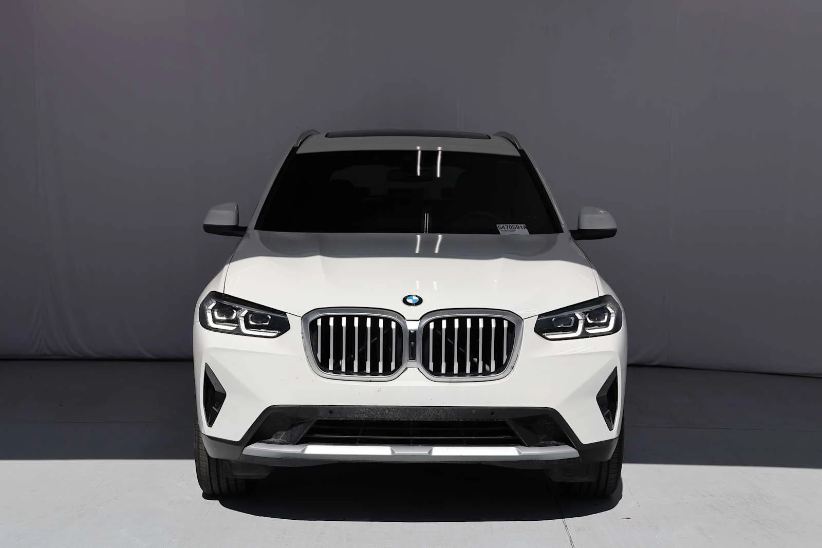 Certified Used 2024 Alpine White BMW sDrive30i image 2