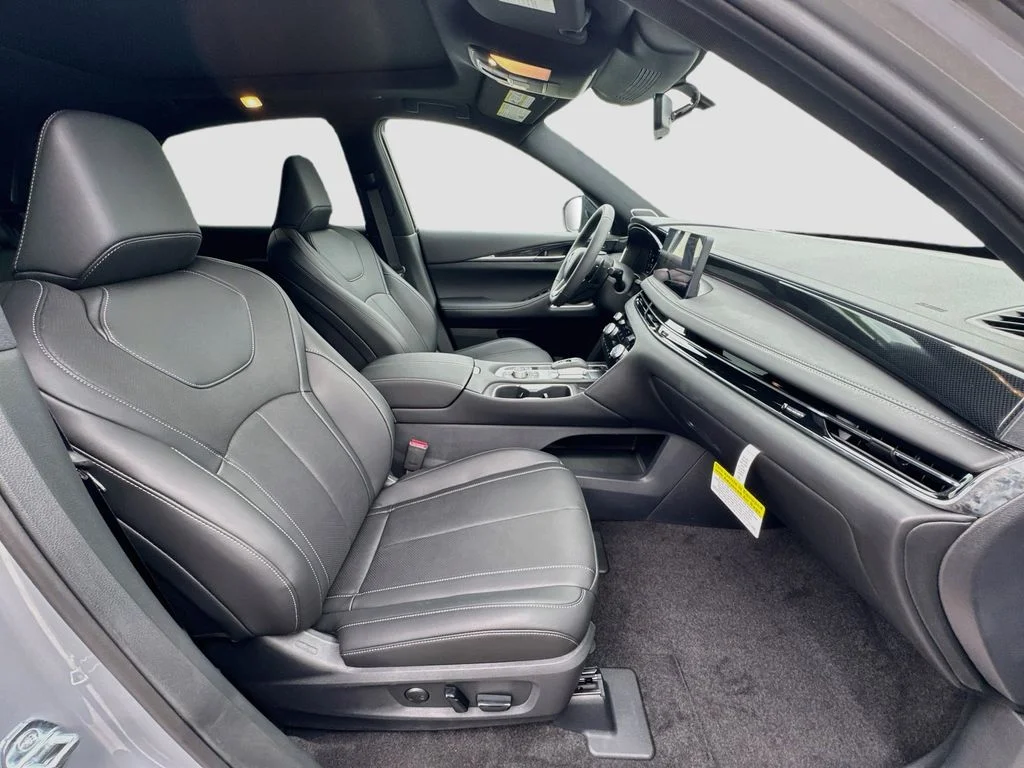 New 2027 Gray INFINITI SPORT image 30