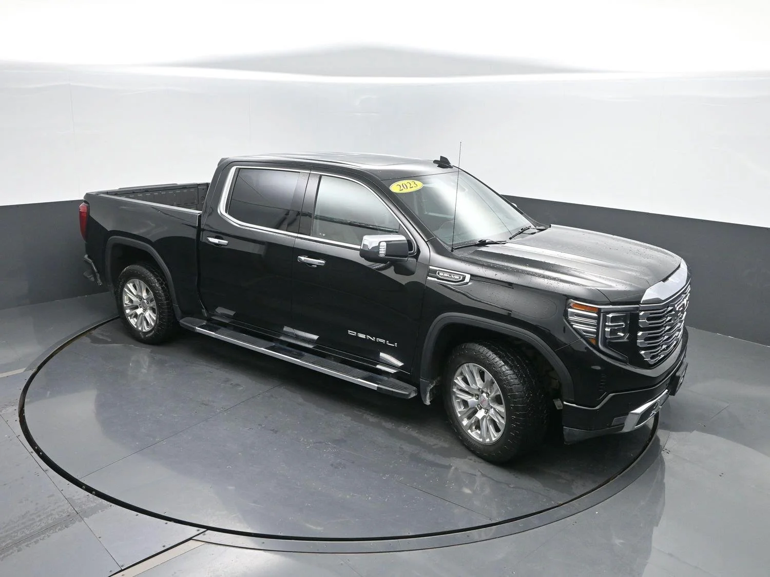 Used 2023 Onyx Black GMC Denali image 45