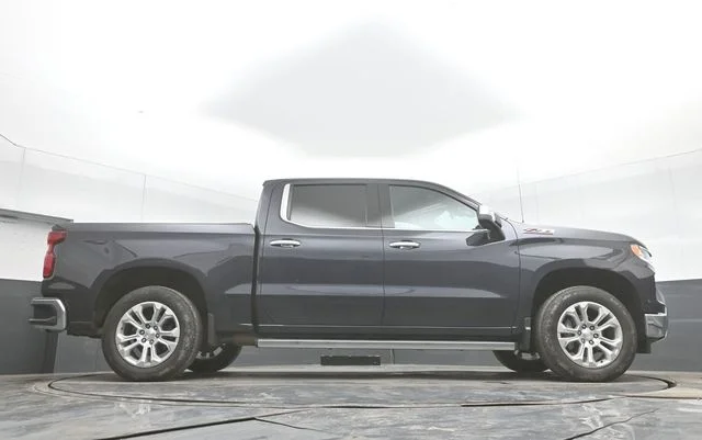 Used 2022 Gray Chevrolet LTZ image 34