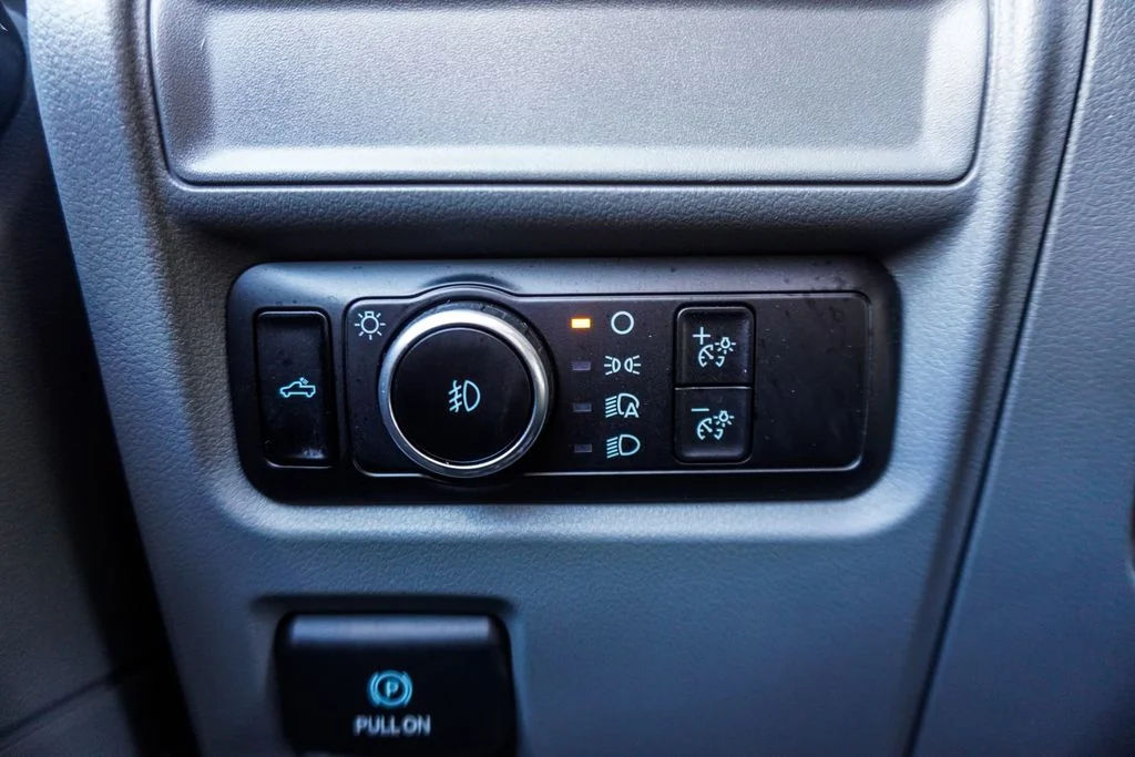 Used 2024 Blue Ford XLT image 19