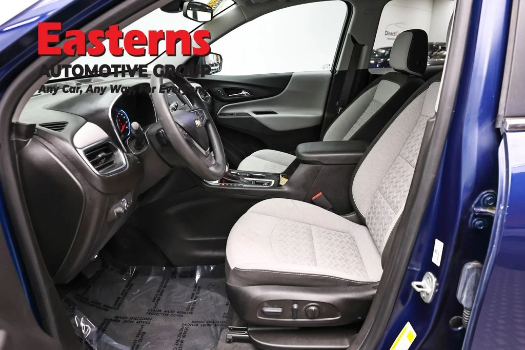 Used 2022 Blue Chevrolet LT image 13