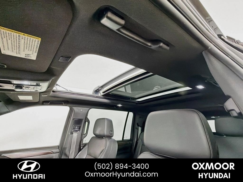 Used 2023 Black Chevrolet Z71 image 22
