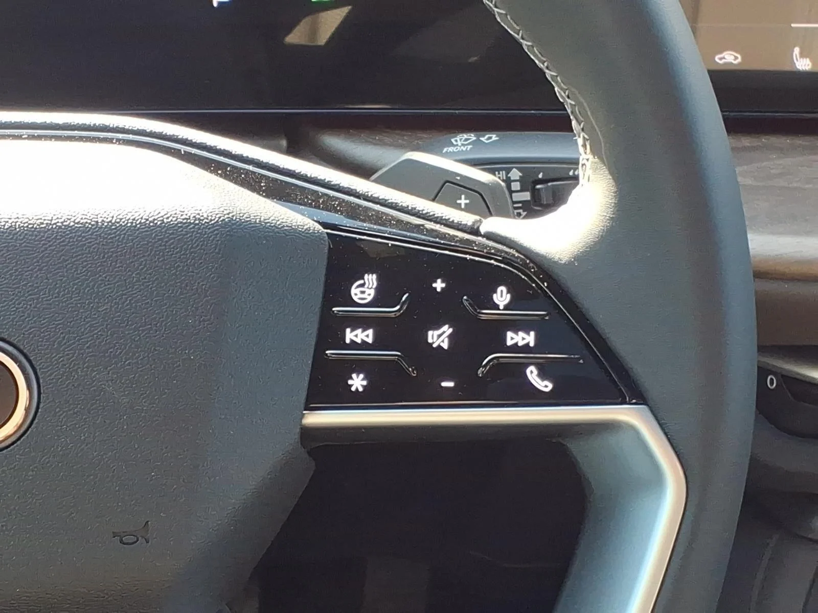 New 2025 Mythos Black Metallic Audi Premium Plus image 19
