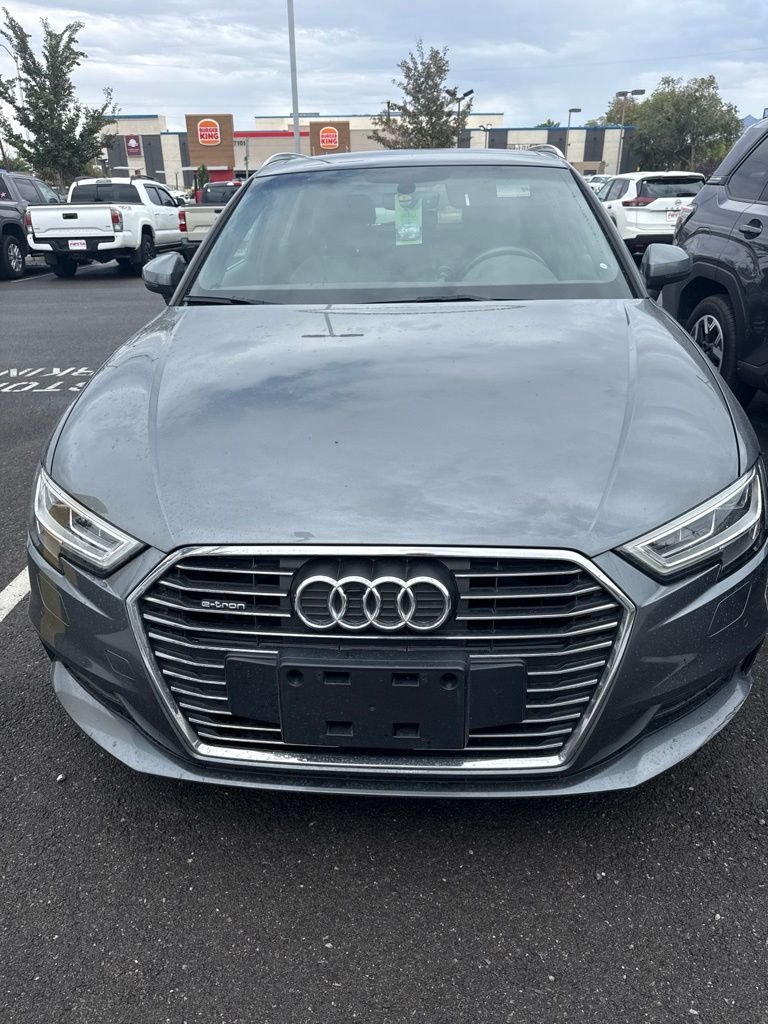 Used 2017 Gray Audi 1.4T Premium image 1