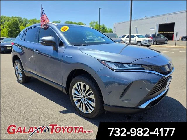 2021 Toyota Venza XLE Hybrid AWD's photo
