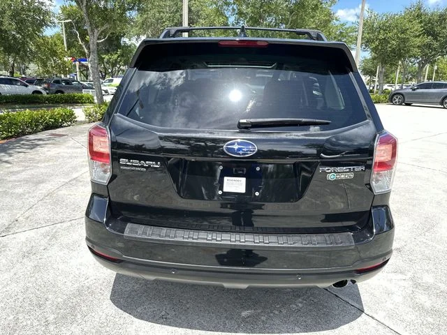 Used 2018 Black Subaru 2.5i Touring image 24