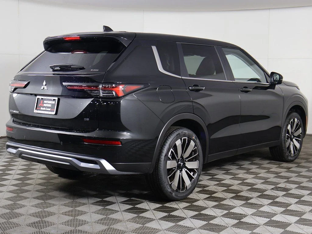 New 2026 Black Mitsubishi SE 1.5T S-AWC image 11