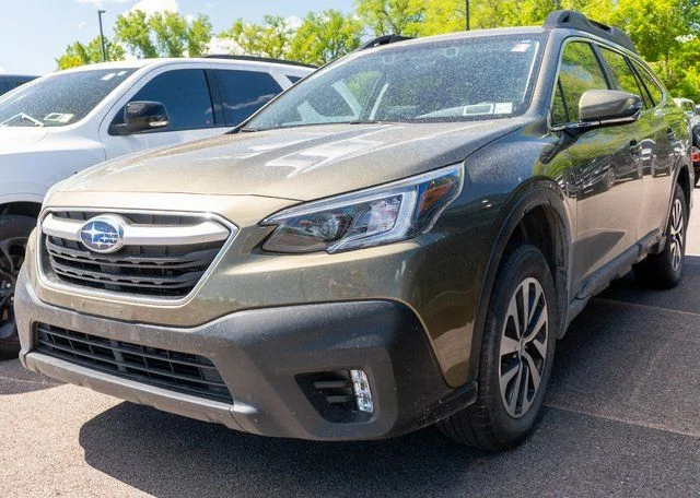 2022 Subaru Outback Premium's photo