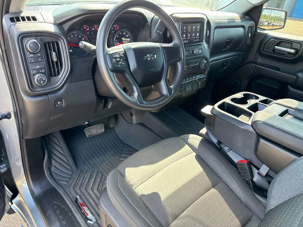 Used 2024 Sterling Gray Metallic Chevrolet Custom Trail Boss image 27