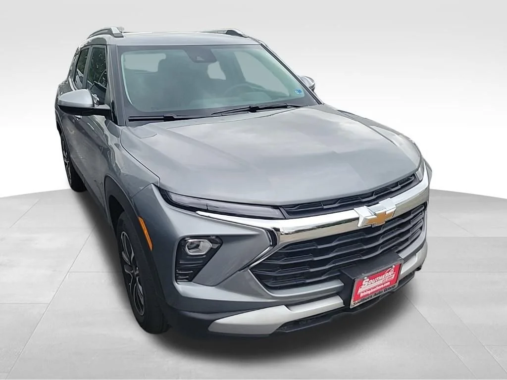 Used 2026 Sterling Gray Metallic Chevrolet LT image 4
