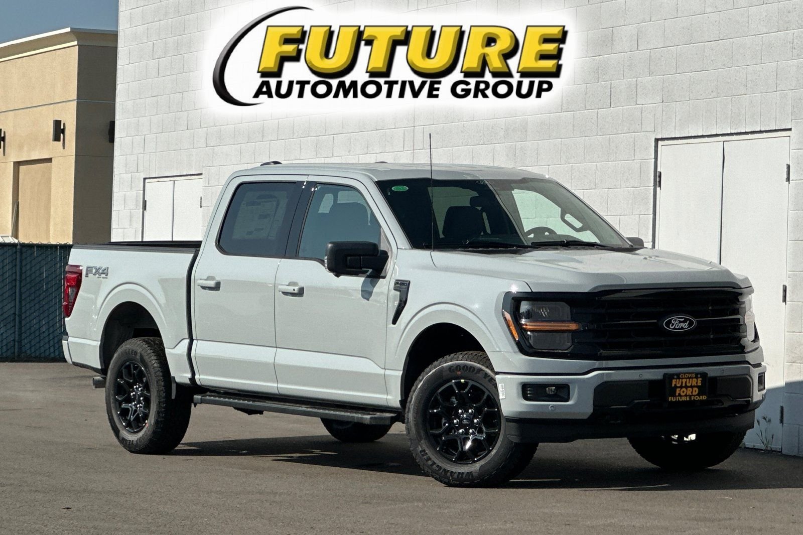 New 2026 White Ford XLT image 1