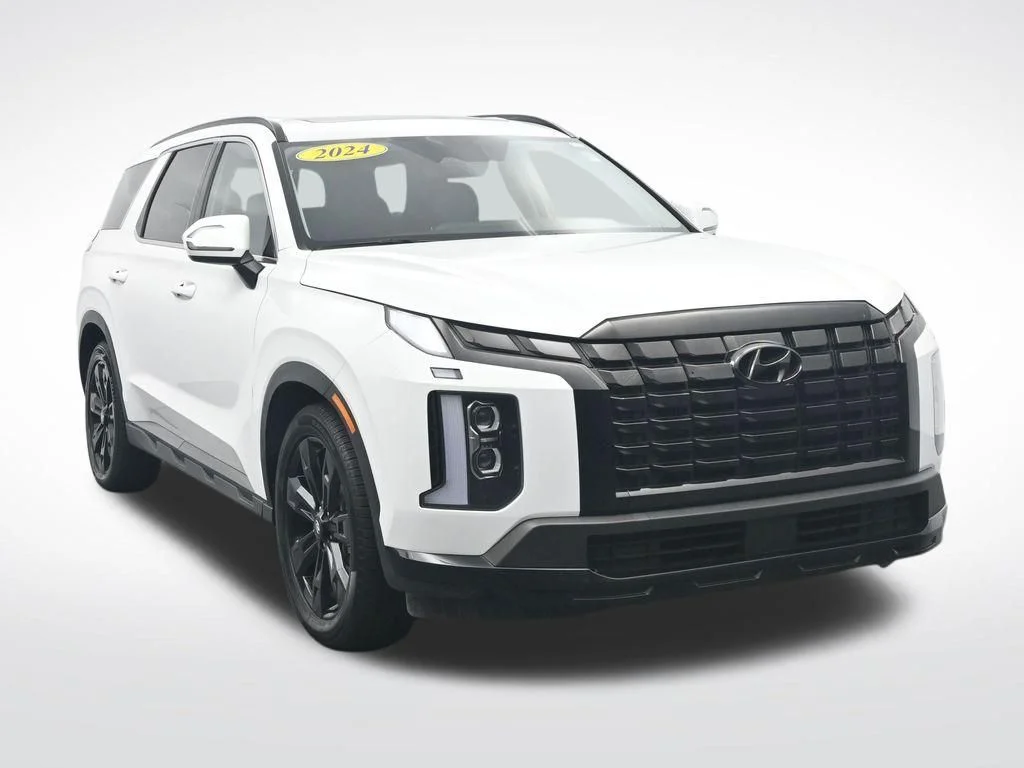 Certified Used 2024 Hyper White Hyundai XRT image 3