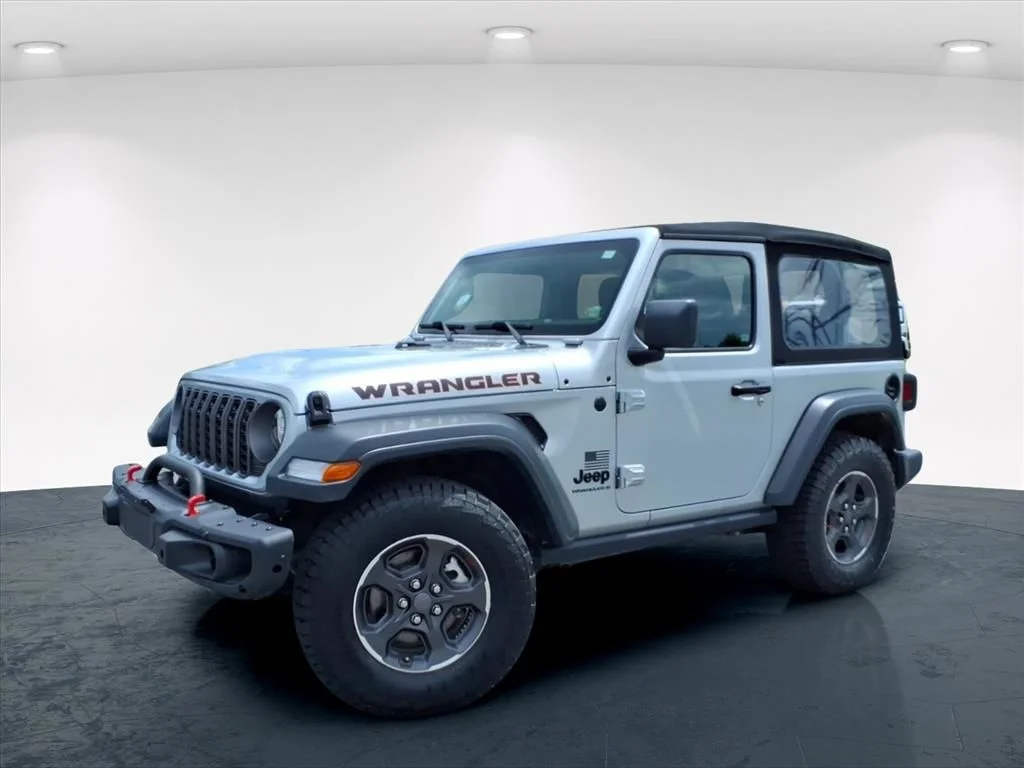 Used 2024 Silver Jeep Sport image 2