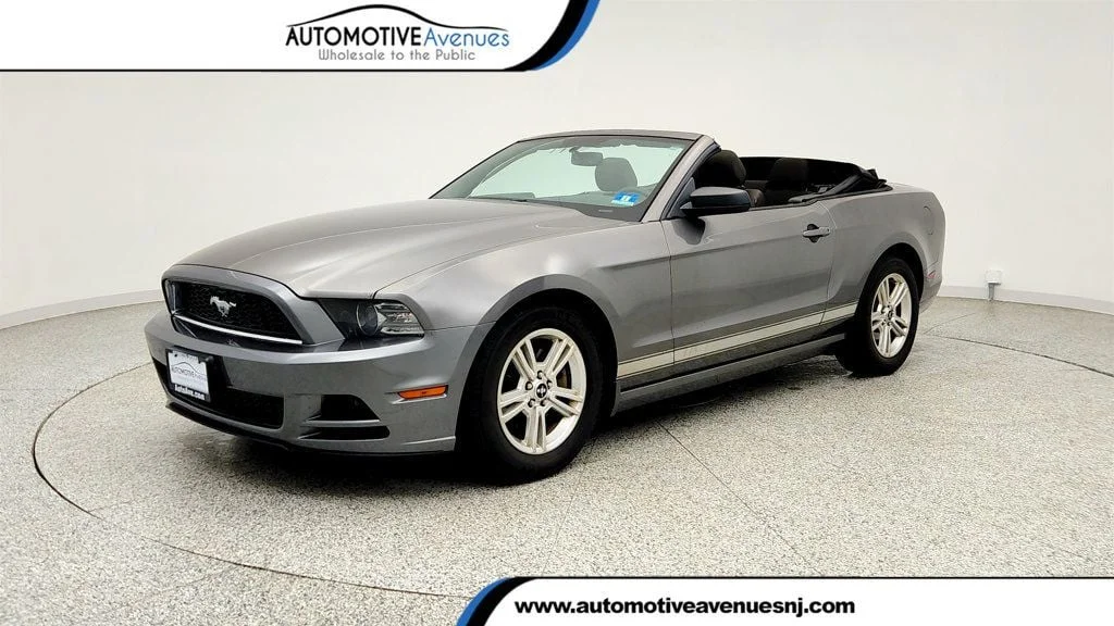 2014 Ford Mustang V6's photo