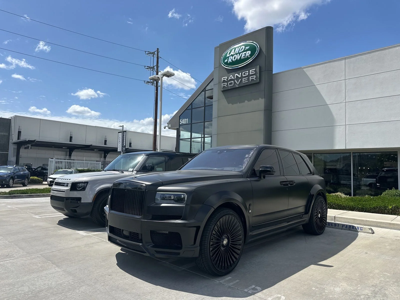 2019 Rolls-Royce Cullinan -'s photo