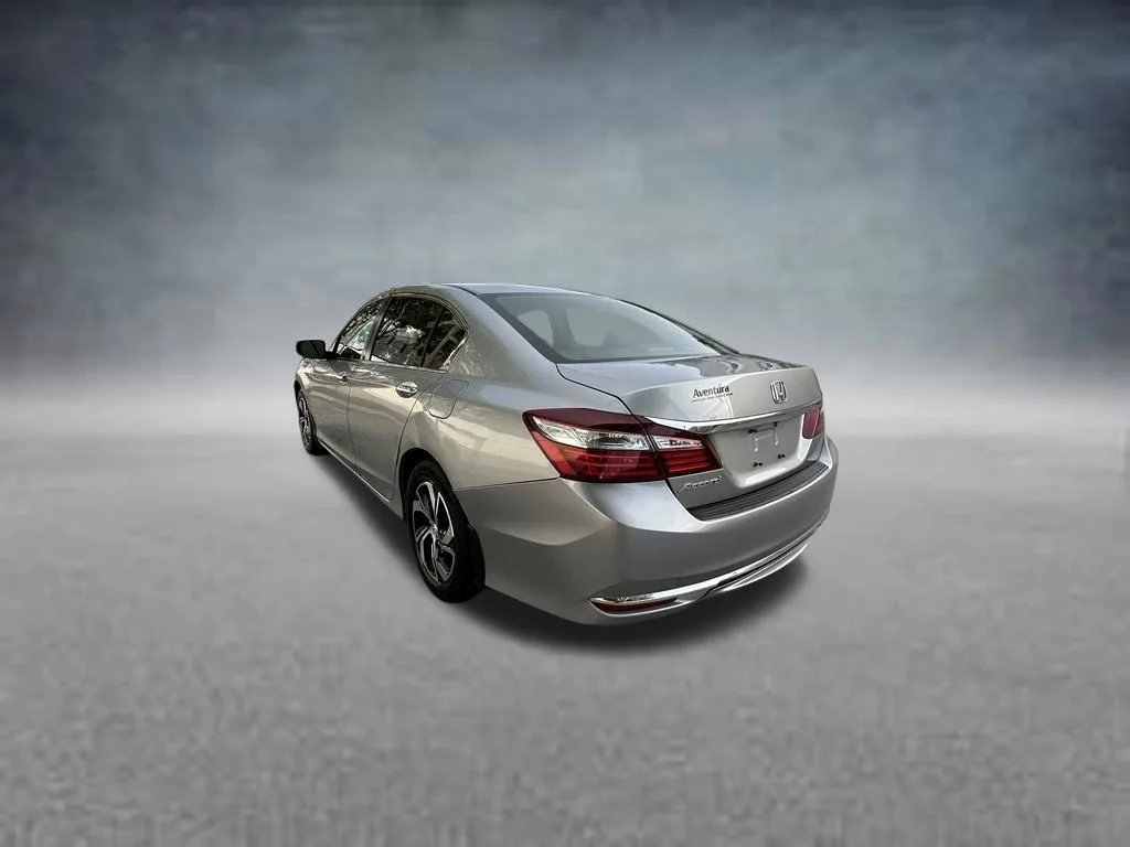 Used 2016 Gray Honda LX image 5
