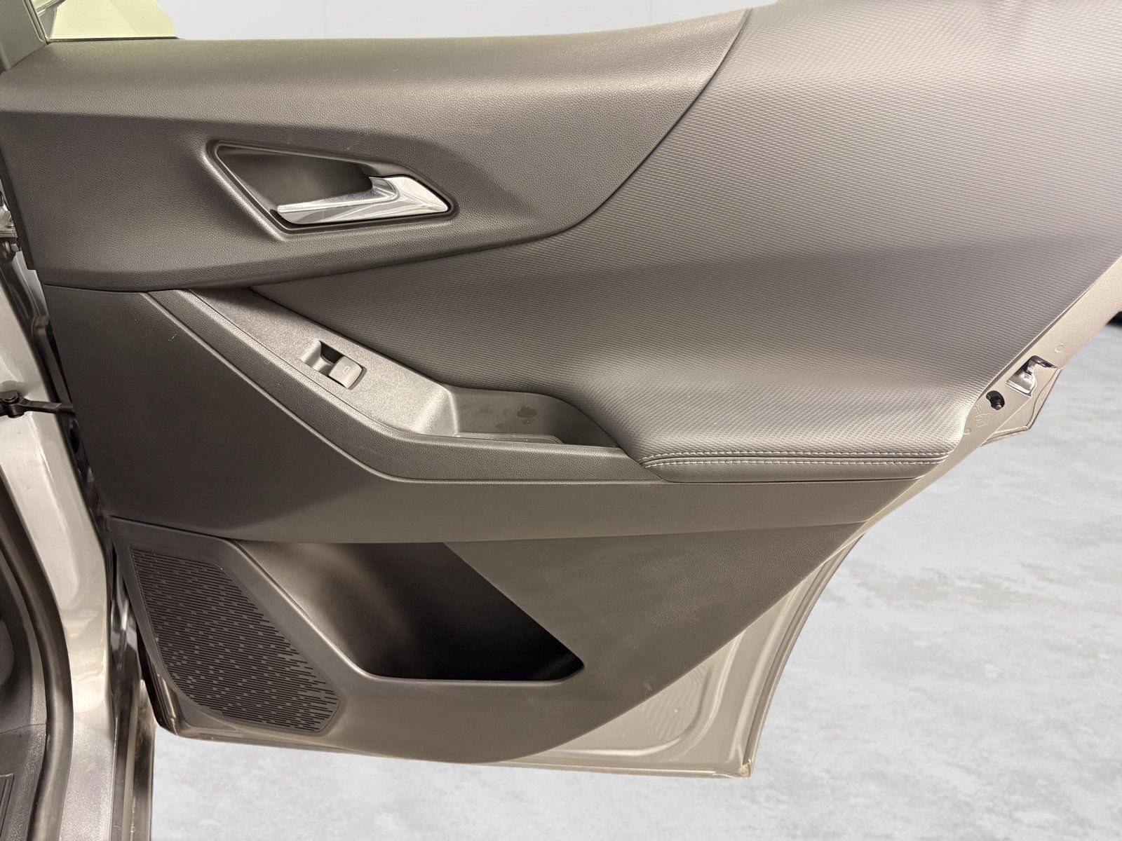 2025 Chevrolet Equinox LT - Photo 22