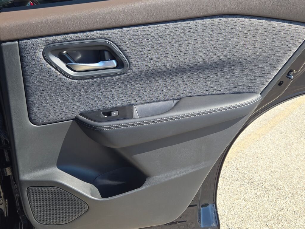 Used 2023 Black Nissan SV image 10