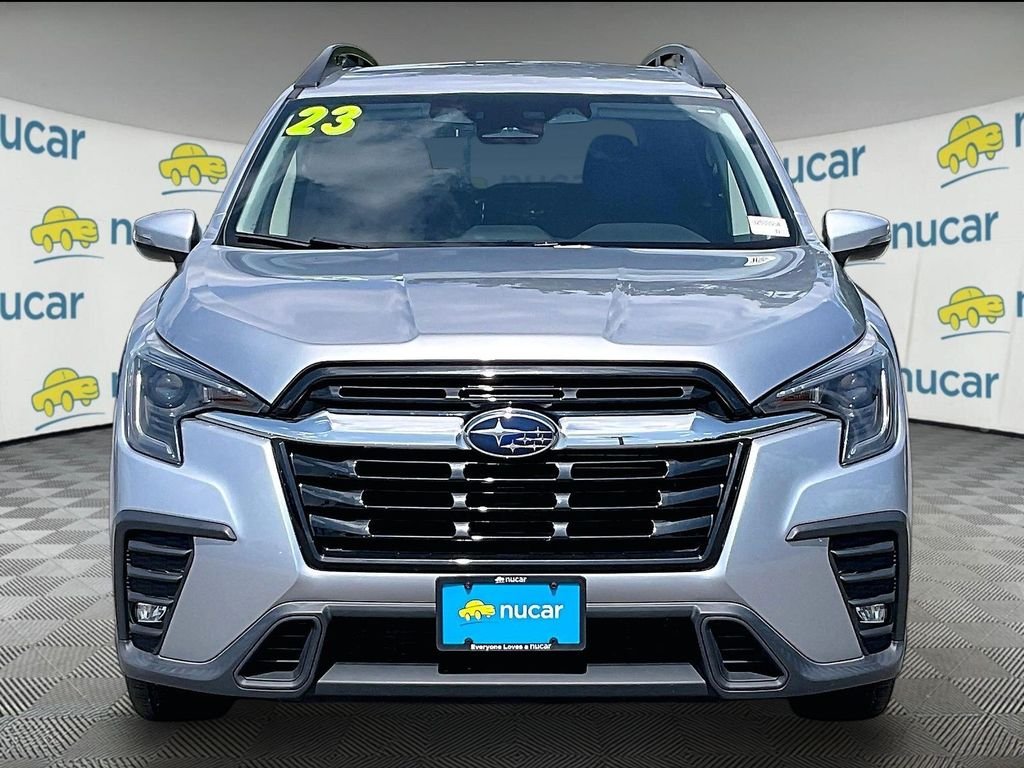 Used 2023 Ice Silver Metallic Subaru Limited image 2