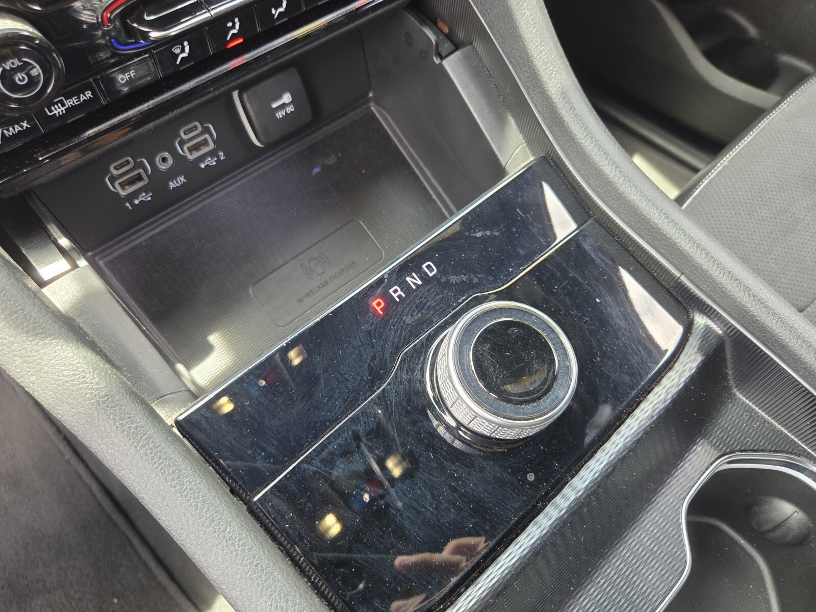 Used 2024 Diamond Black Crystal Pearlcoat Jeep Altitude X image 28