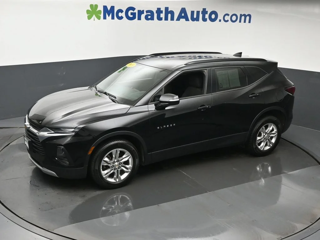 Used 2019 Black Chevrolet Base image 22