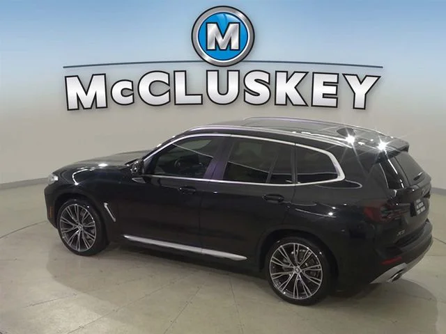 Used 2023 Black BMW xDrive30i image 28
