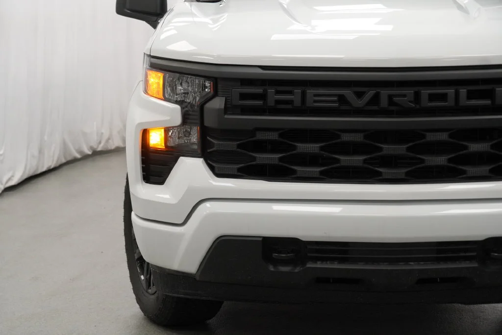 2026 Chevrolet Silverado 1500 Custom - Photo 10