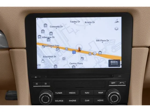 Used 2019  Porsche Base image 16