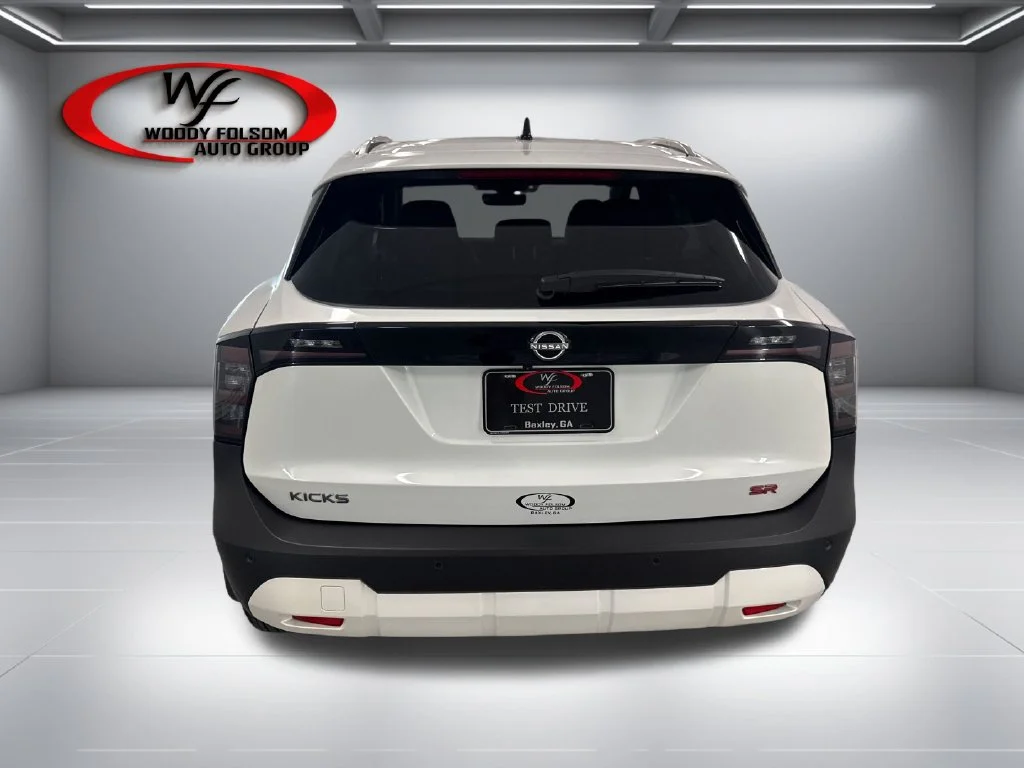 New 2026 Aspen White TriCoat Nissan SR image 7