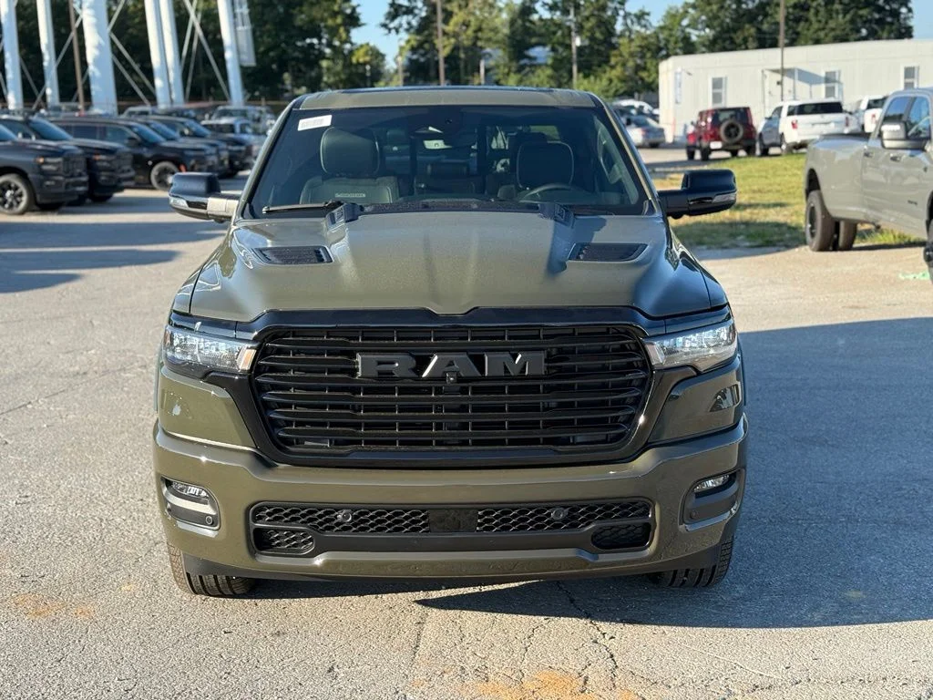New 2027 Tank Exterior Paint RAM Laramie image 3