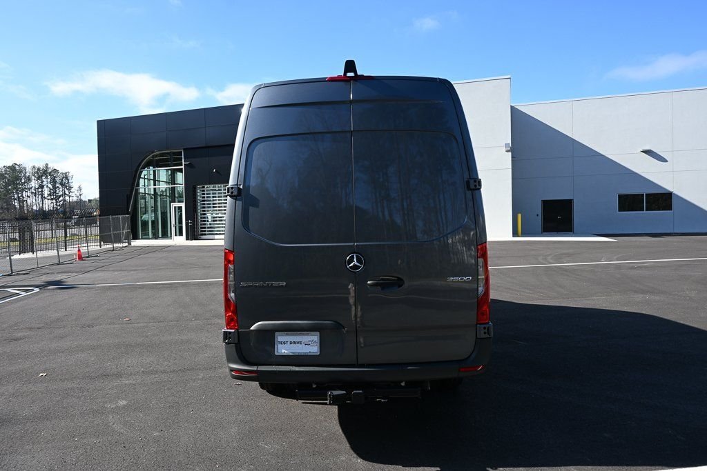 Used 2026 Selenite gray metallic Mercedes-Benz Cargo 170 WB image 27
