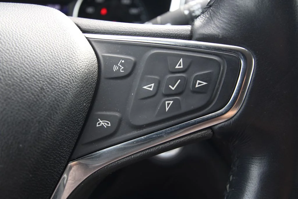 Used 2019 Cajun Red Tintcoat Chevrolet Premier image 22