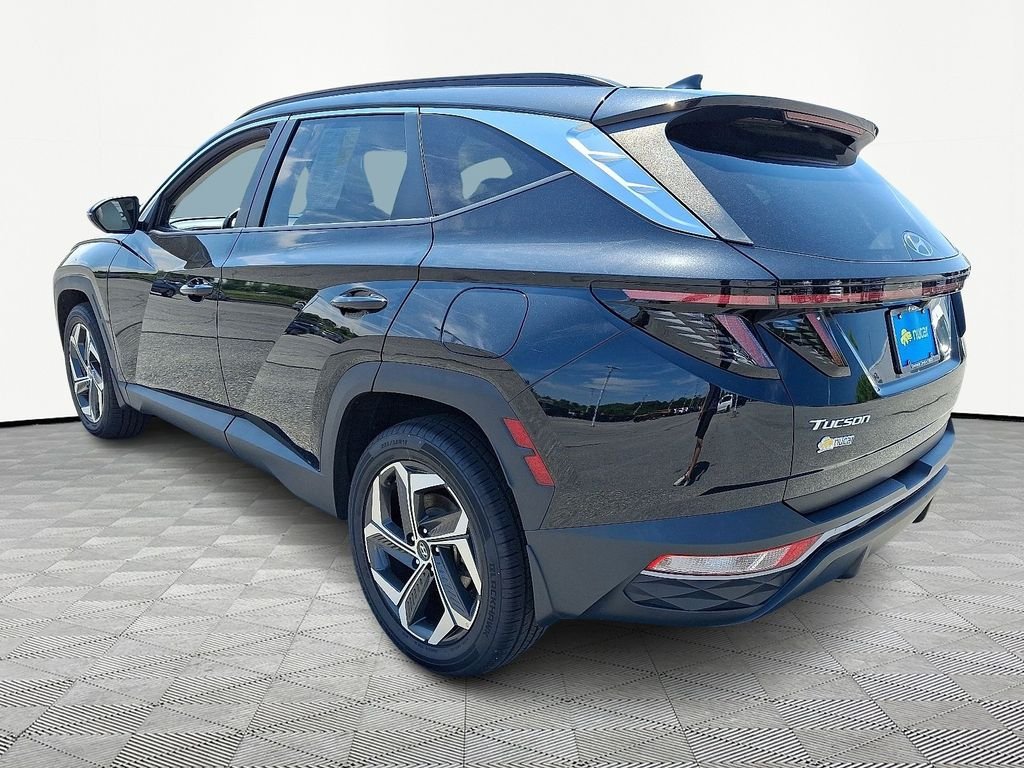 Used 2023 Black Hyundai SEL image 5