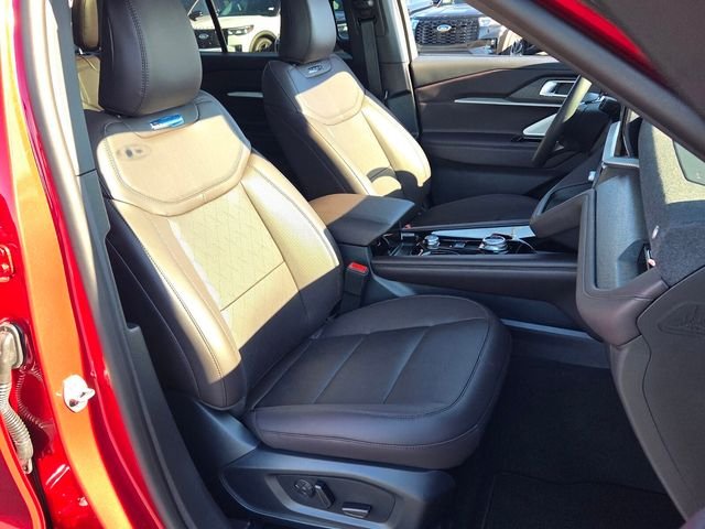 New 2026 Rapid Red Metallic Tinted Clearcoat Ford Platinum image 17