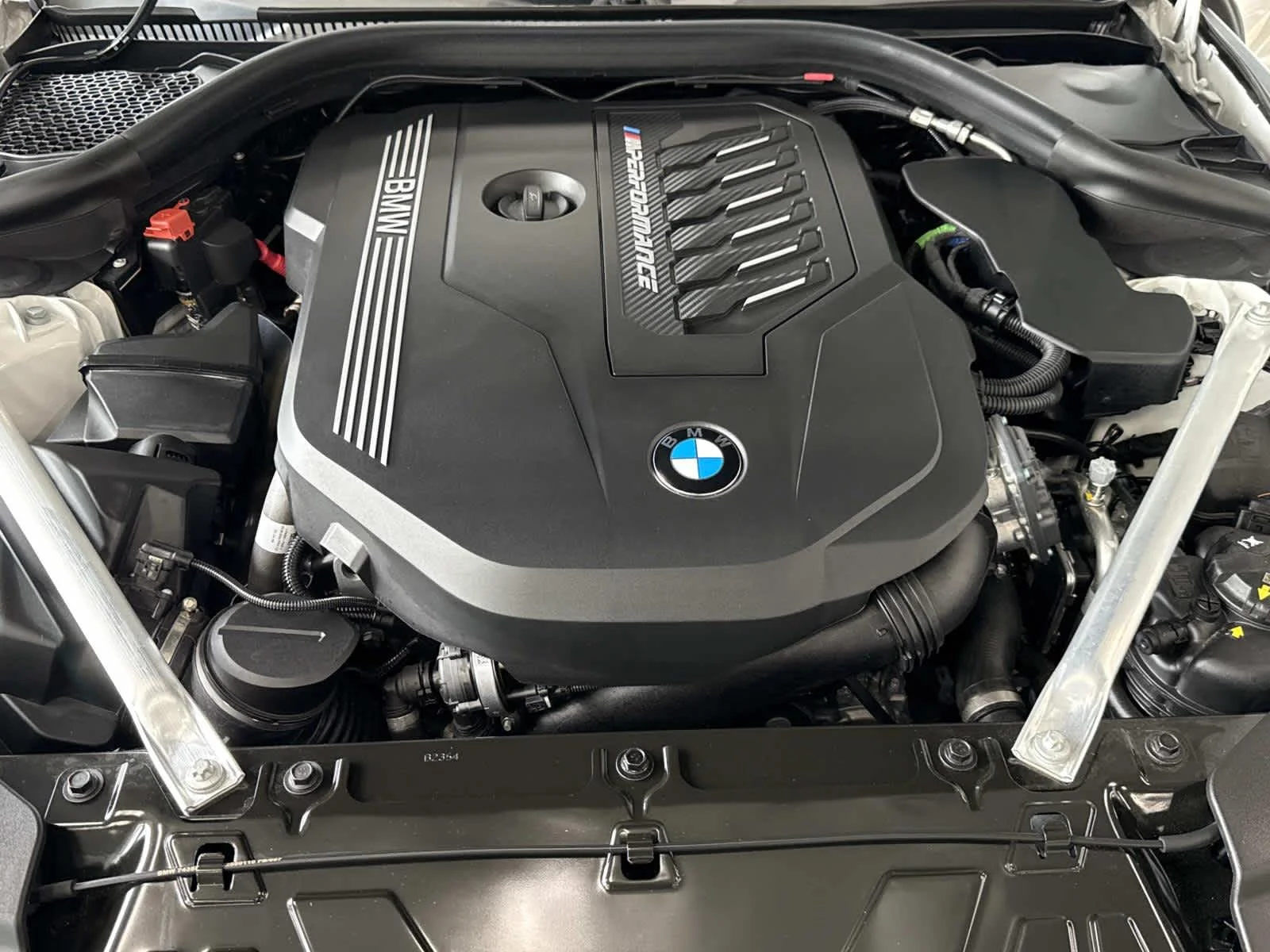 Used 2025 Alpine White BMW M40i image 14