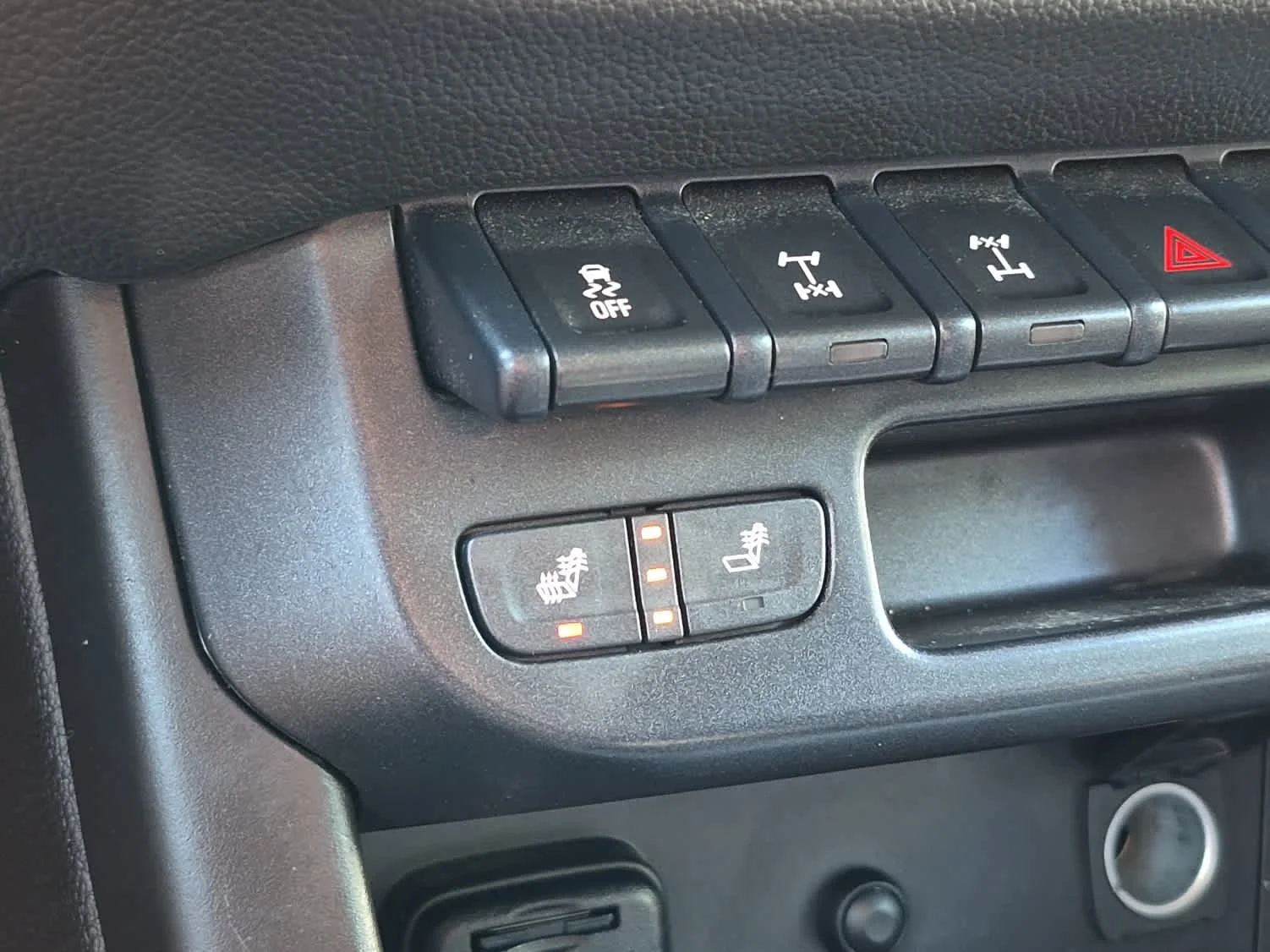 Used 2019 Black Chevrolet 4WD ZR2 image 21