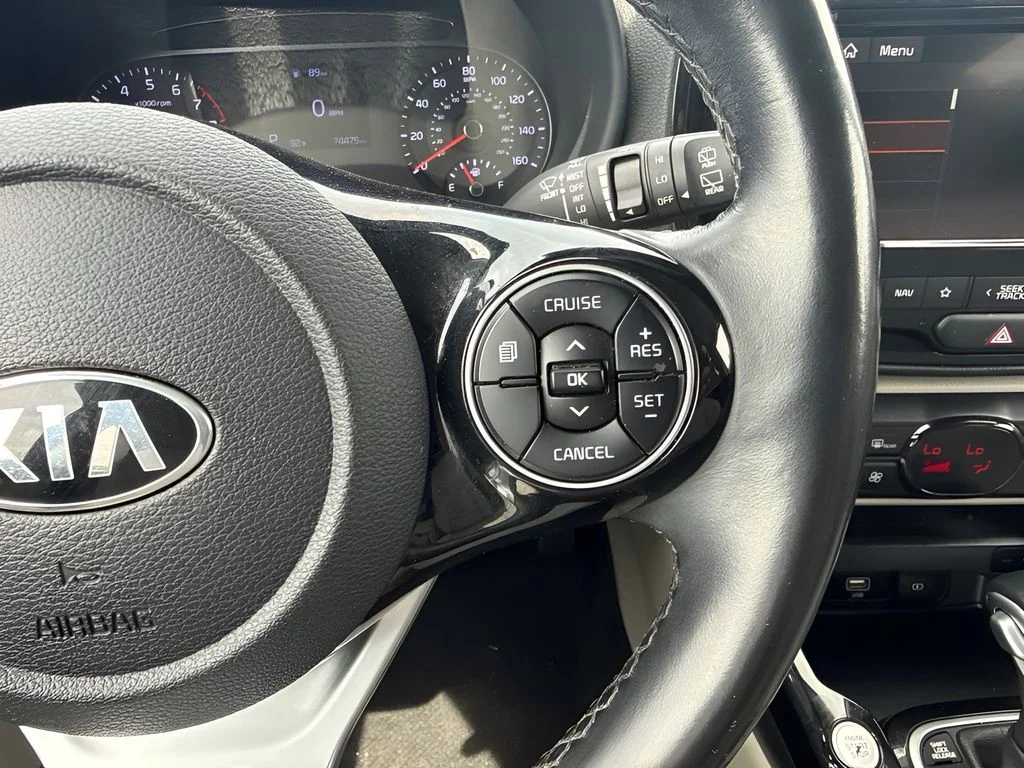 Used 2020 Green Kia EX image 15