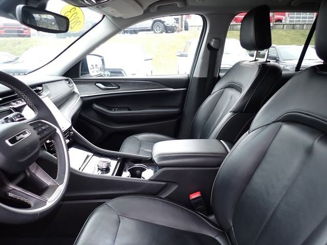 Used 2023 White Jeep Limited image 13