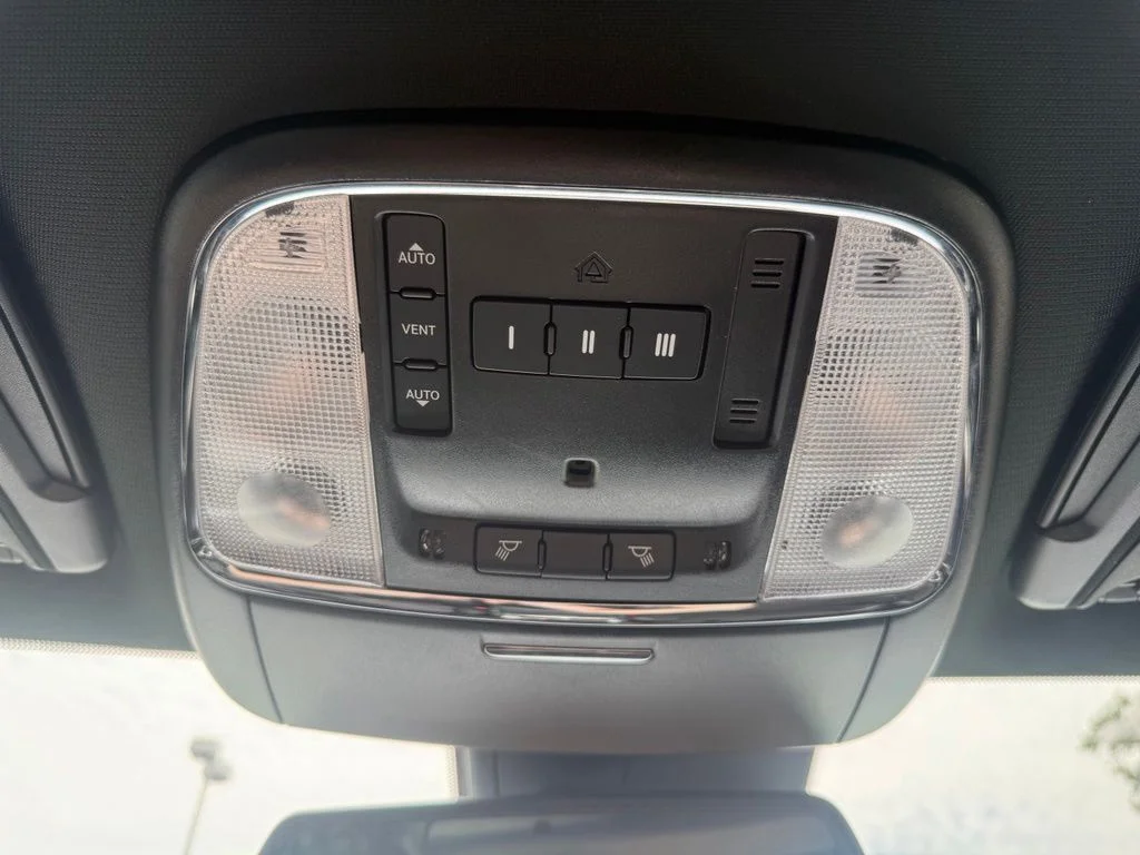 Used 2023 Green Dodge R/T Scat Pack image 31
