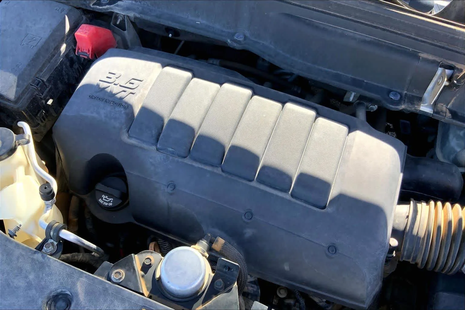 Used 2011 Quicksilver Metallic GMC SLT1 image 31