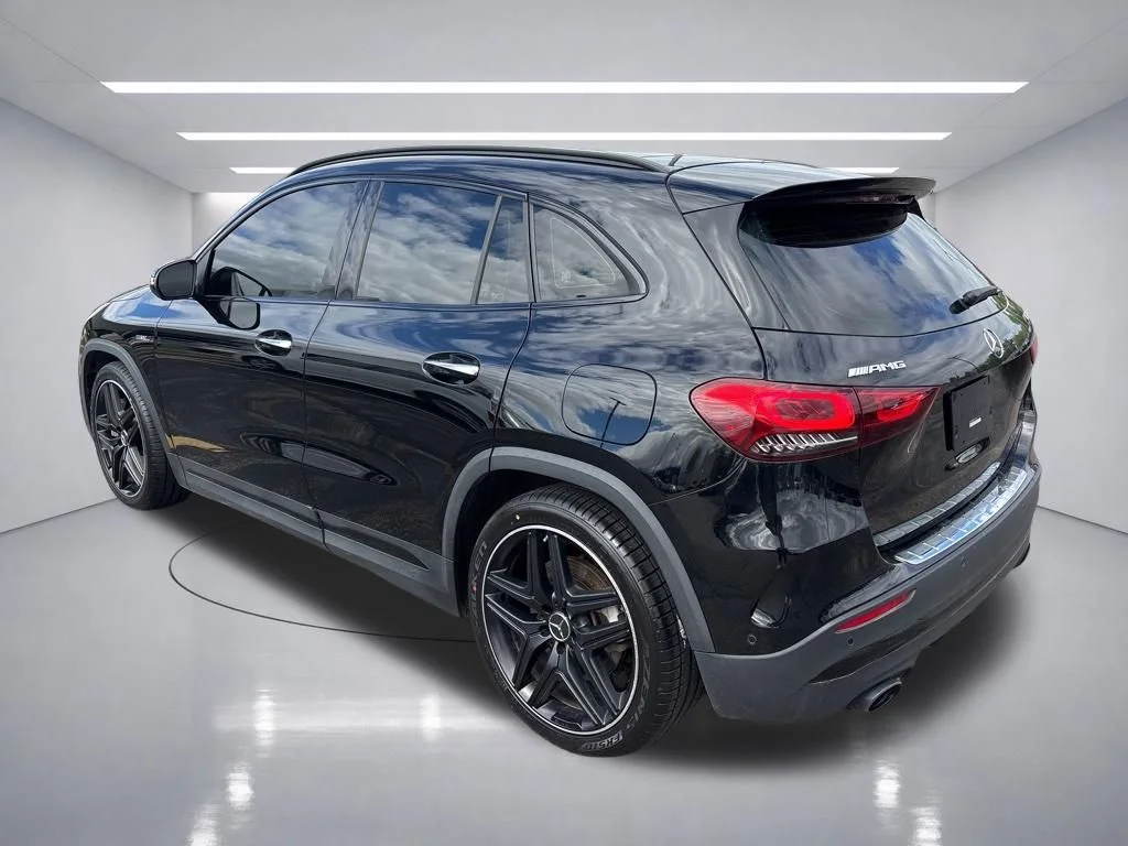 Used 2022 Night Black Mercedes-Benz GLA 35 AMG® image 4
