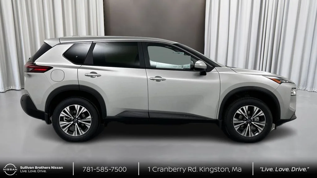 Certified Used 2023 Silver Nissan SV image 4
