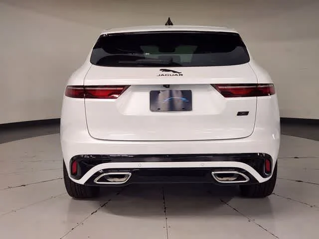 2026 Jaguar F-Pace R-Dynamic S - Photo 17