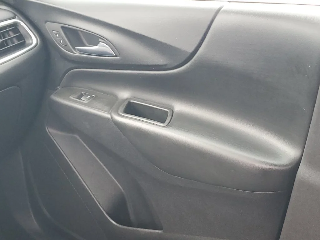 Used 2023 STERLING GRAY METALLIC Chevrolet LT image 16
